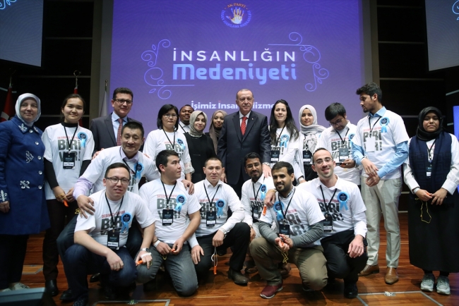 Cumhurbaşkanı Erdoğan: Paris'te yaşananlar karşısında dünya kör, sağır ve dilsiz